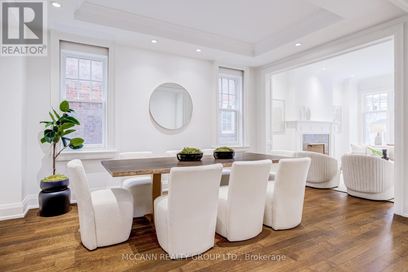 172 Hanna Road, Toronto, Ontario  M4G 3N8 - Photo 5 - C12858772