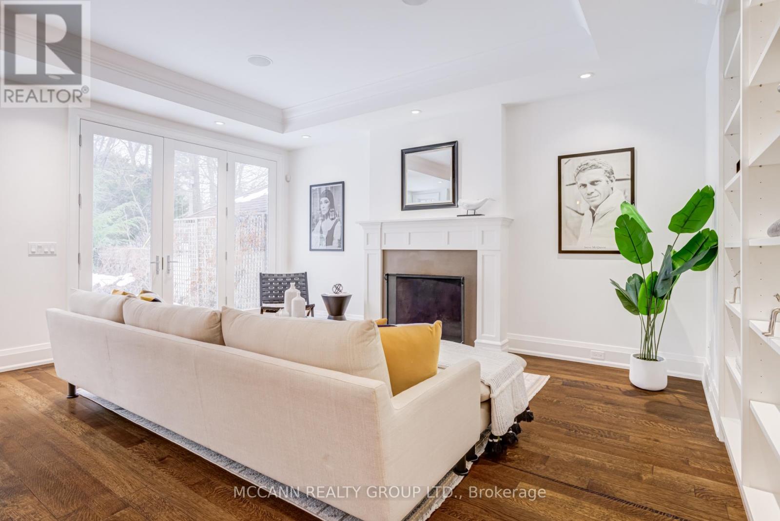 172 Hanna Road, Toronto, Ontario  M4G 3N8 - Photo 7 - C12858772