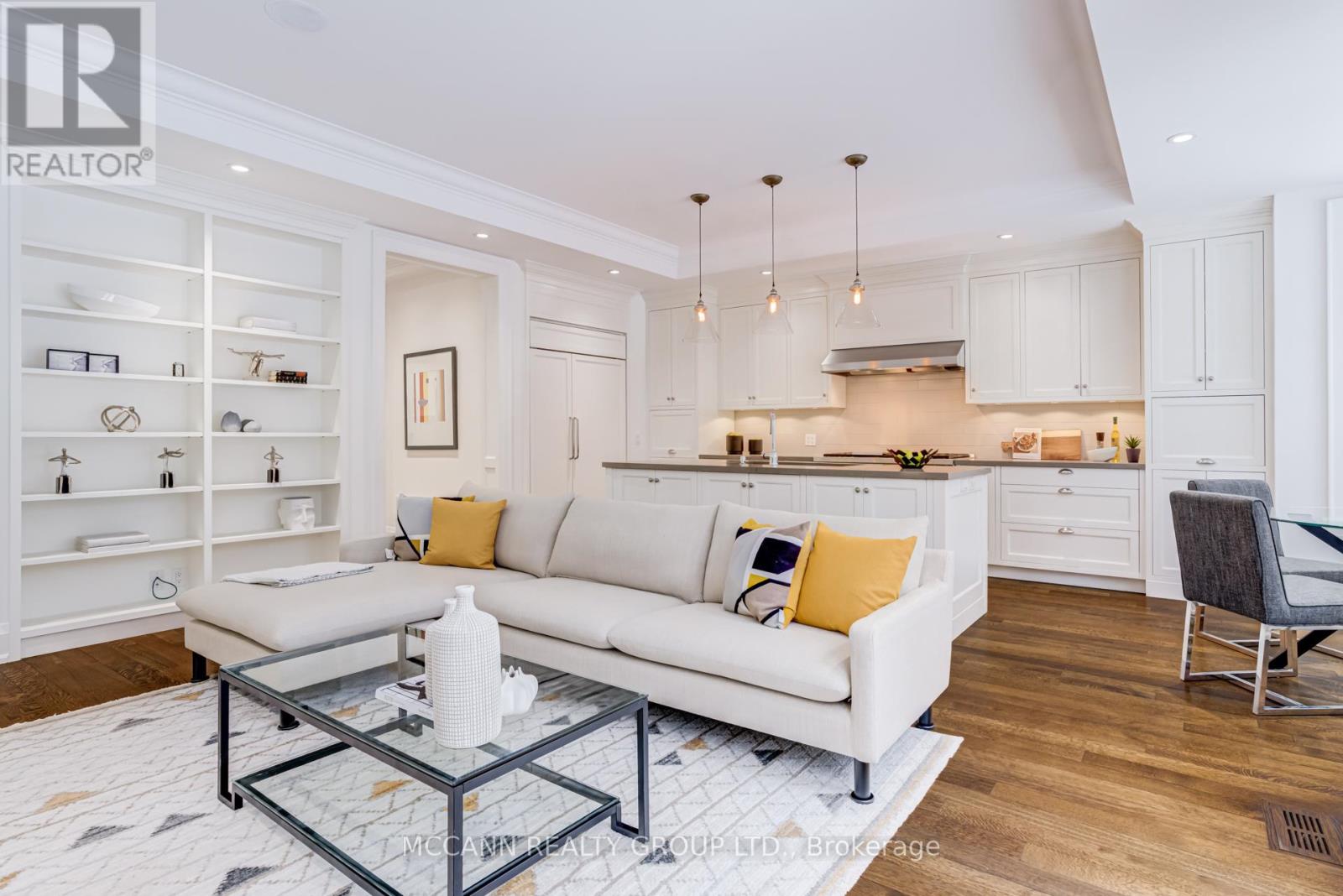 172 Hanna Road, Toronto, Ontario  M4G 3N8 - Photo 8 - C12858772