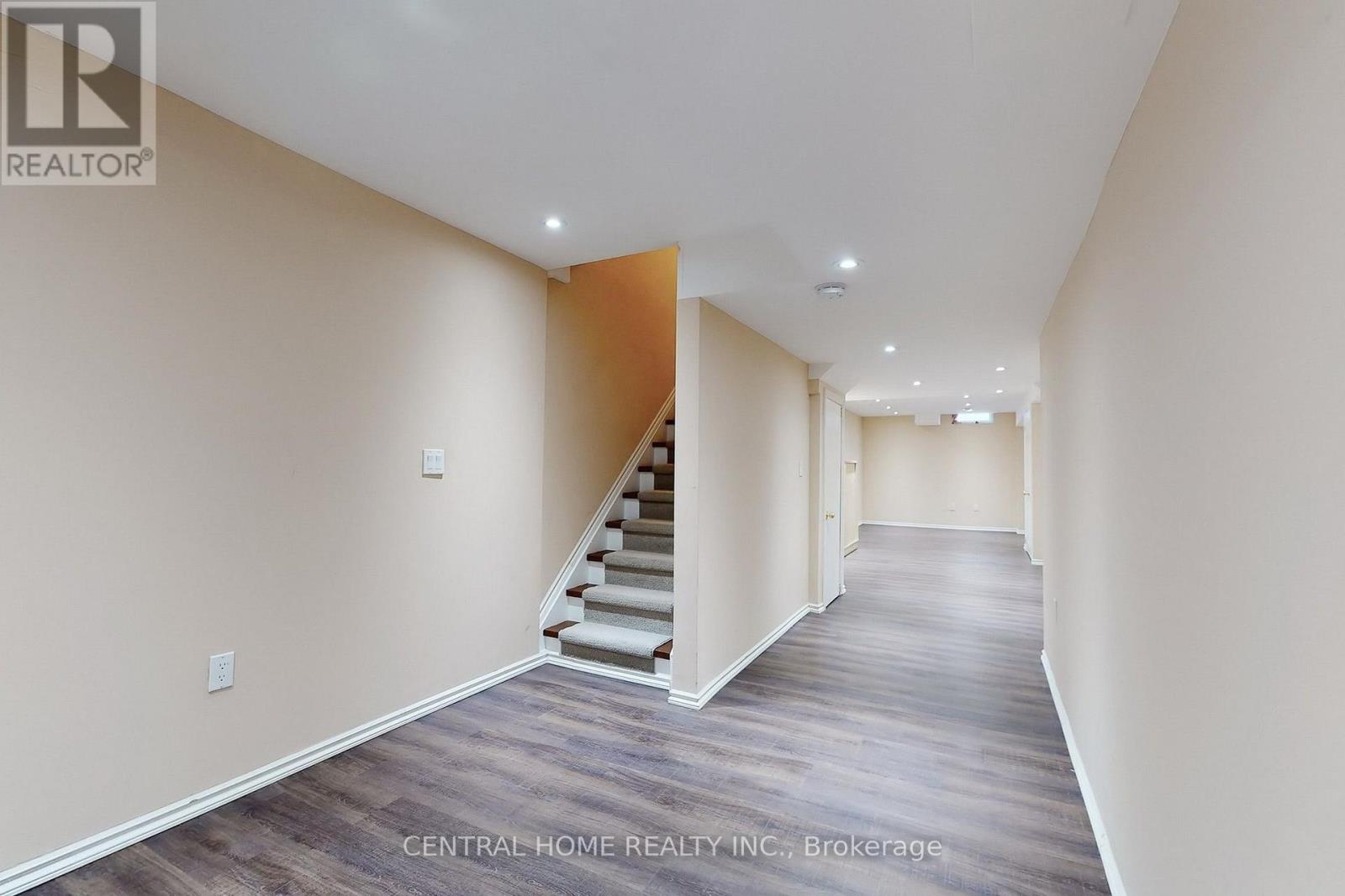 165 Manorheights Street, Richmond Hill, Ontario  L4S 2S8 - Photo 16 - N12858770