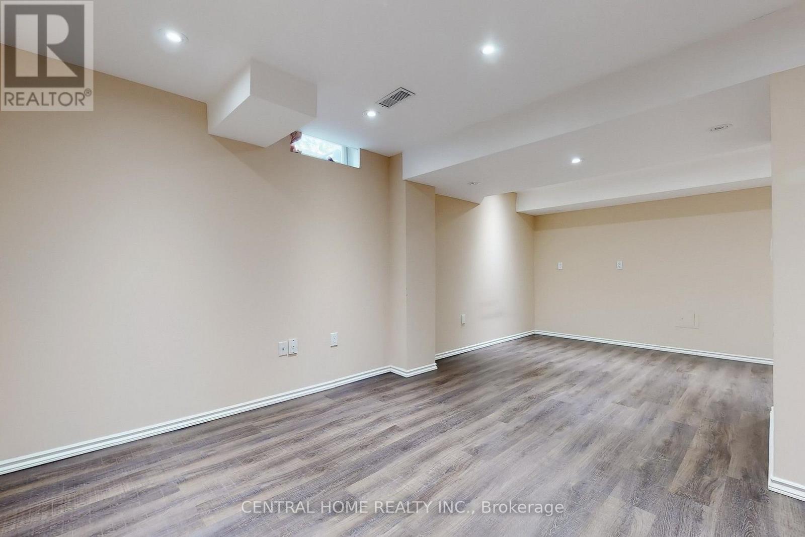 165 Manorheights Street, Richmond Hill, Ontario  L4S 2S8 - Photo 18 - N12858770