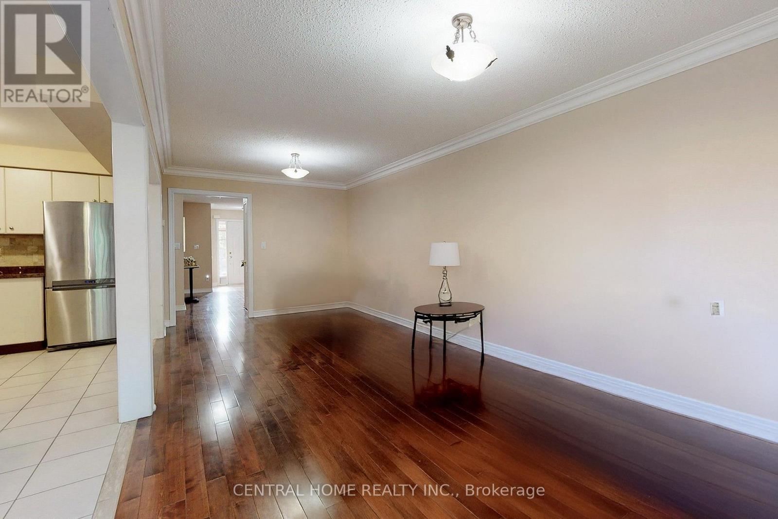 165 Manorheights Street, Richmond Hill, Ontario  L4S 2S8 - Photo 5 - N12858770