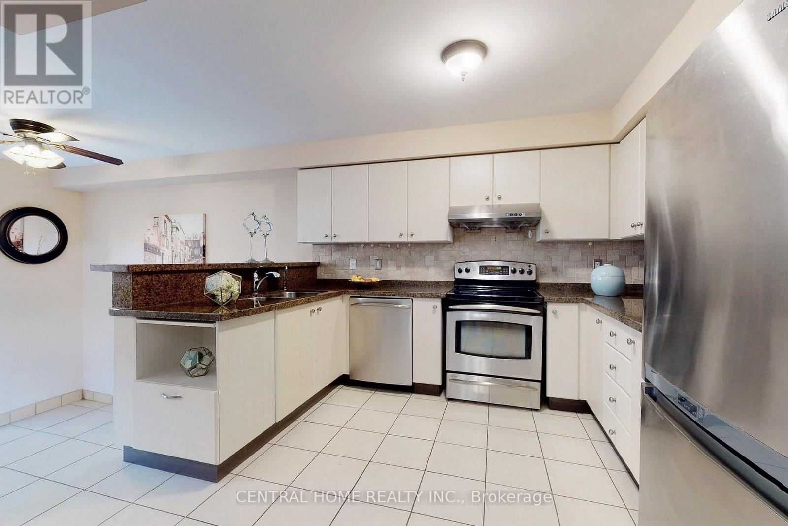 165 Manorheights Street, Richmond Hill, Ontario  L4S 2S8 - Photo 8 - N12858770