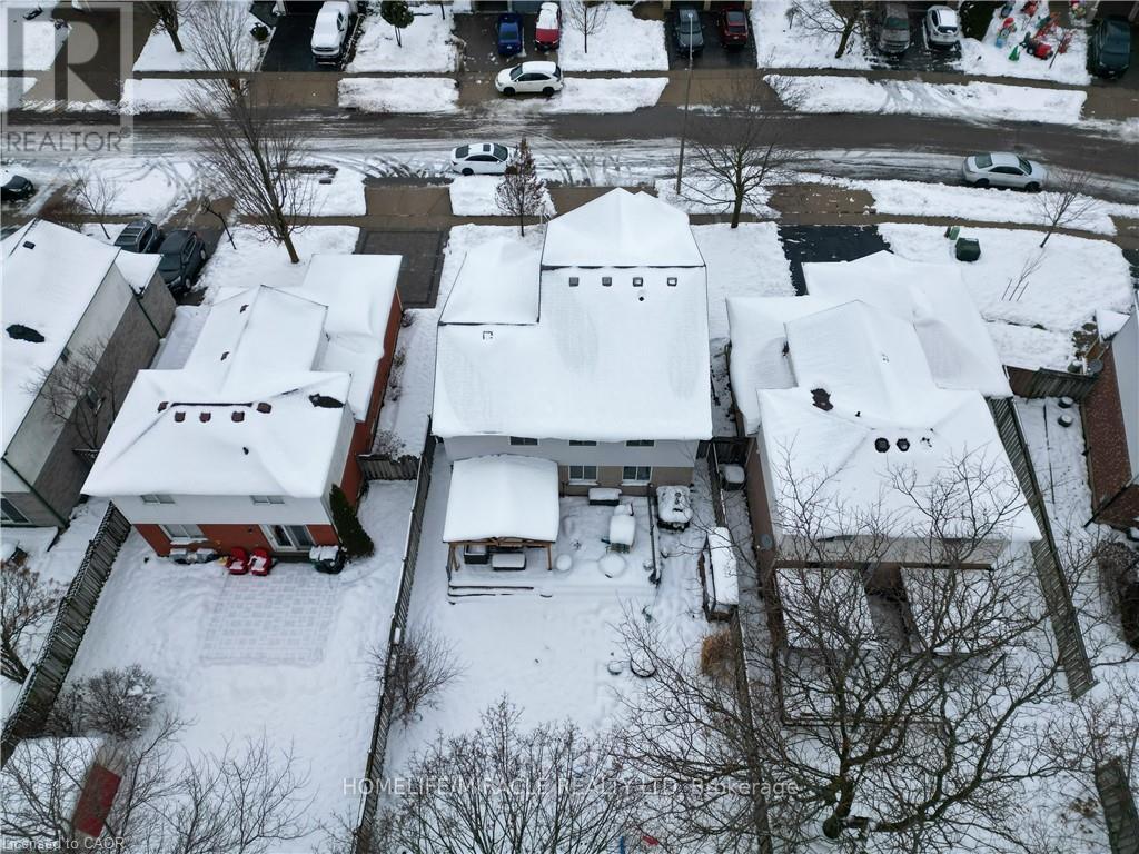 39 Endeavour Drive, Cambridge, Ontario  N3C 4C4 - Photo 5 - X12858144