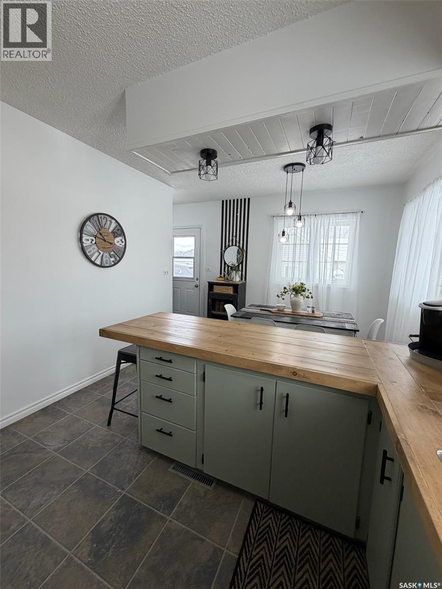 610 Albert Street, Hudson Bay, Saskatchewan  S0E 0Y0 - Photo 11 - SK029940