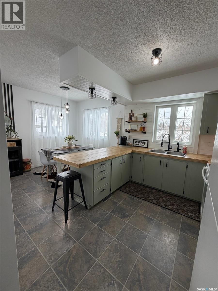 610 Albert Street, Hudson Bay, Saskatchewan  S0E 0Y0 - Photo 8 - SK029940
