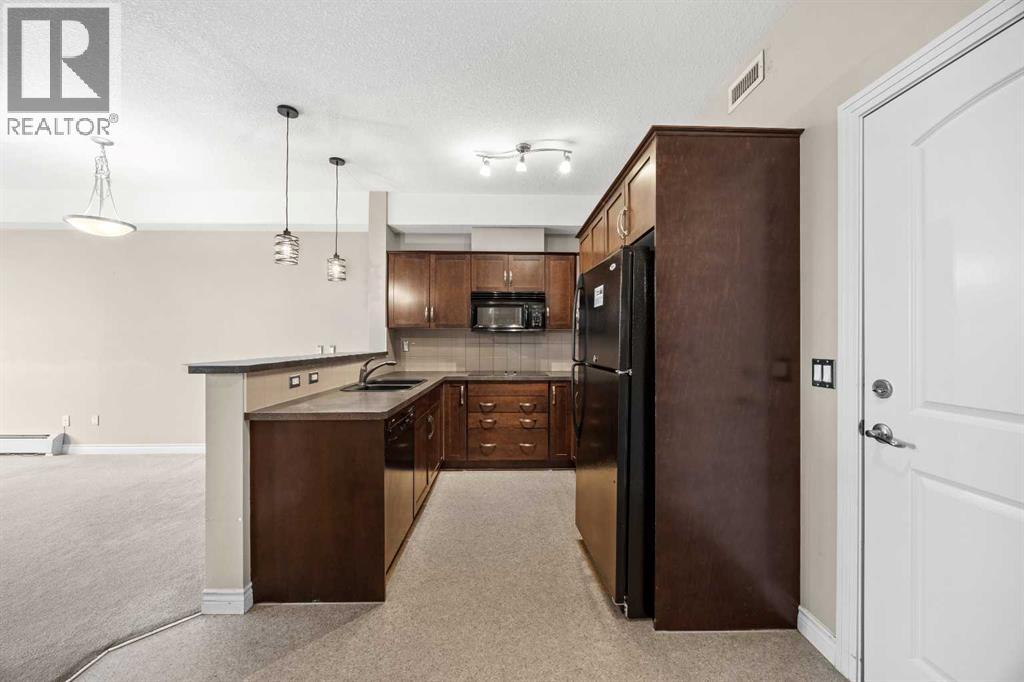 454, 26 Val Gardena View Sw, Calgary, Alberta  T3H 5Z5 - Photo 3 - A2291015