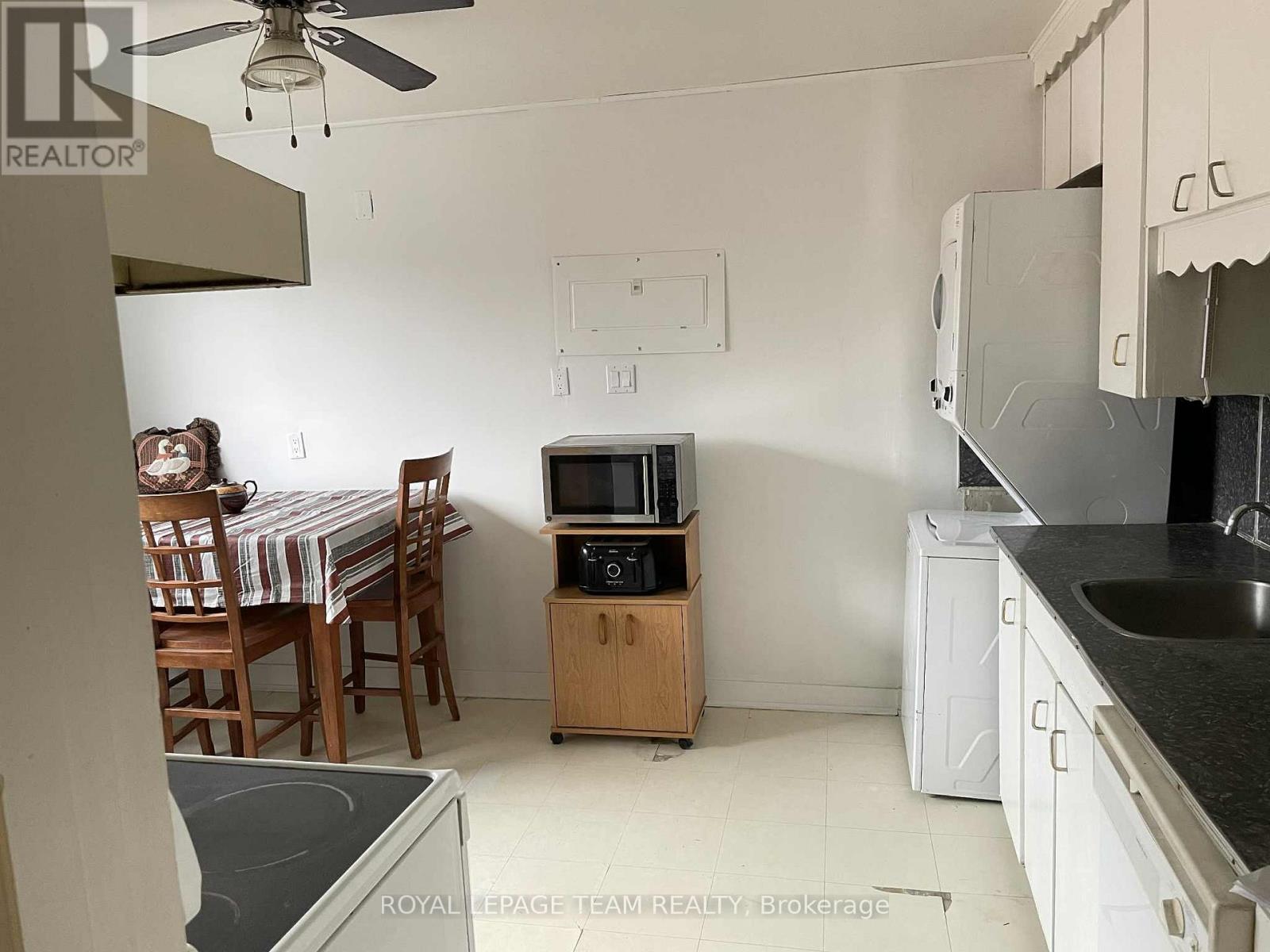 482 Vernon Avenue, Ottawa, Ontario  K1K 1A6 - Photo 5 - X12858782