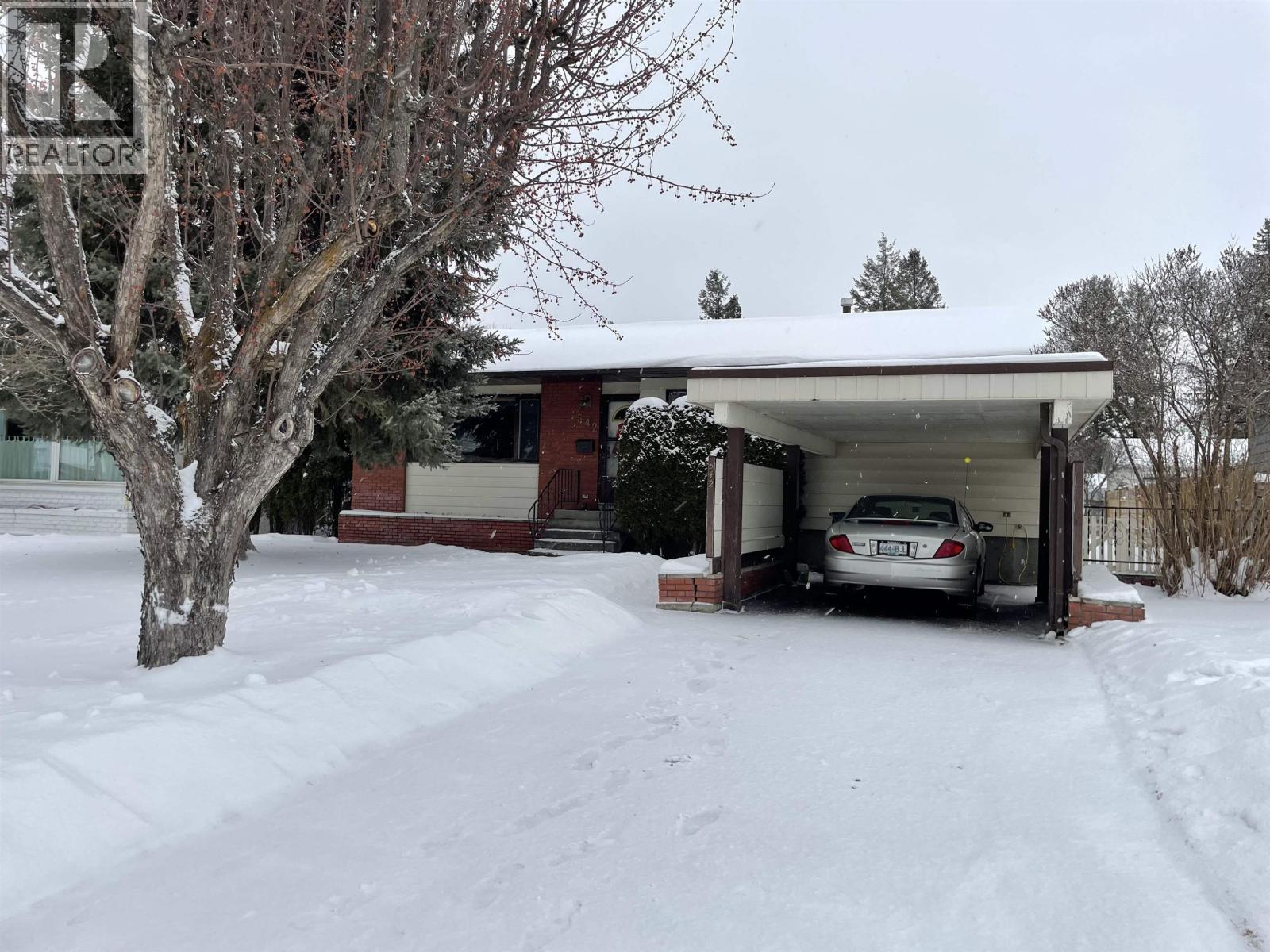 542 Radcliffe Drive, Prince George, British Columbia  V2M 3N6 - Photo 1 - R3079214