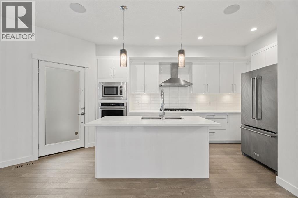 2, 136 22 Avenue NE, Calgary, Alberta