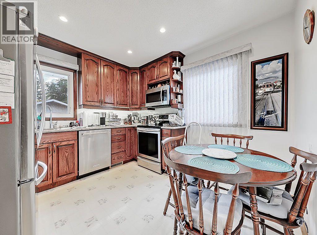 9432 Almond Crescent Se, Calgary, Alberta  T2J 1B6 - Photo 8 - A2291560