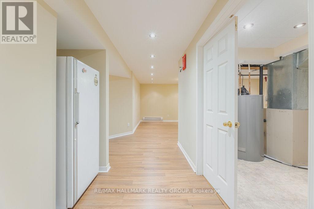 104 Bartlett Private, Ottawa, Ontario  K1V 2A8 - Photo 30 - X12858794