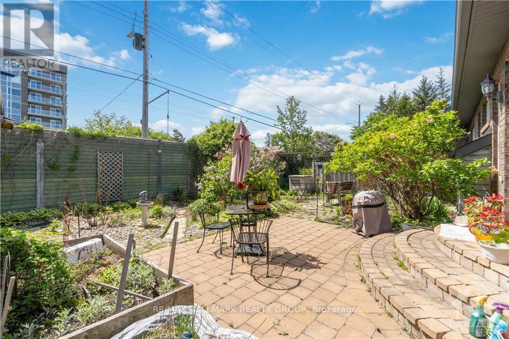 104 Bartlett Private, Ottawa, Ontario  K1V 2A8 - Photo 37 - X12858794