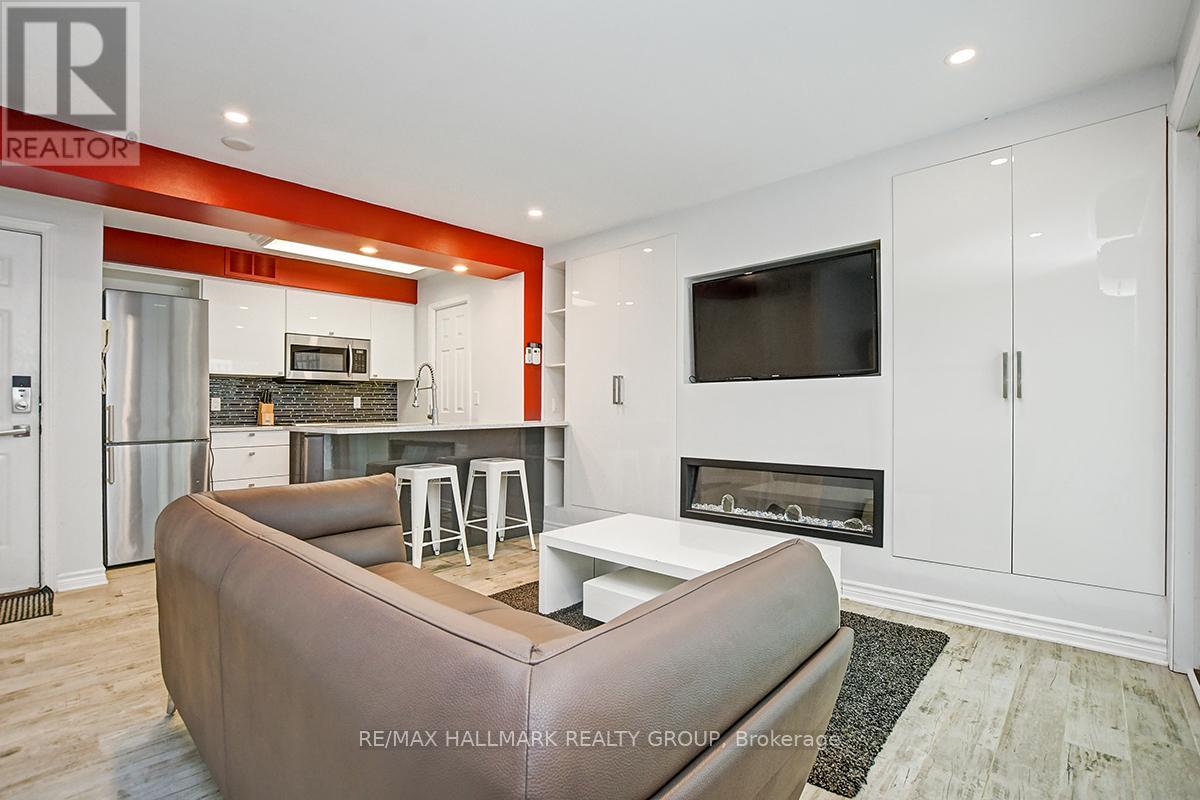 1 - 232 Wilbrod Street, Ottawa, Ontario  K1N 6L6 - Photo 8 - X12858800