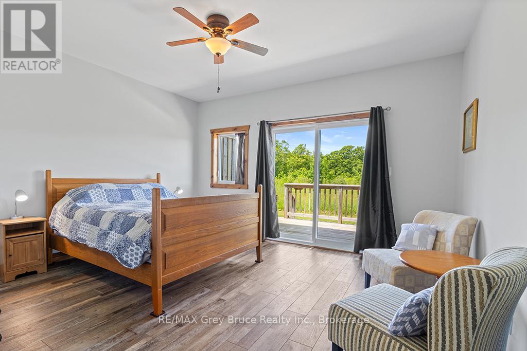 1379 West Road, Northern Bruce Peninsula, Ontario  N0H 1W0 - Photo 31 - X12857336