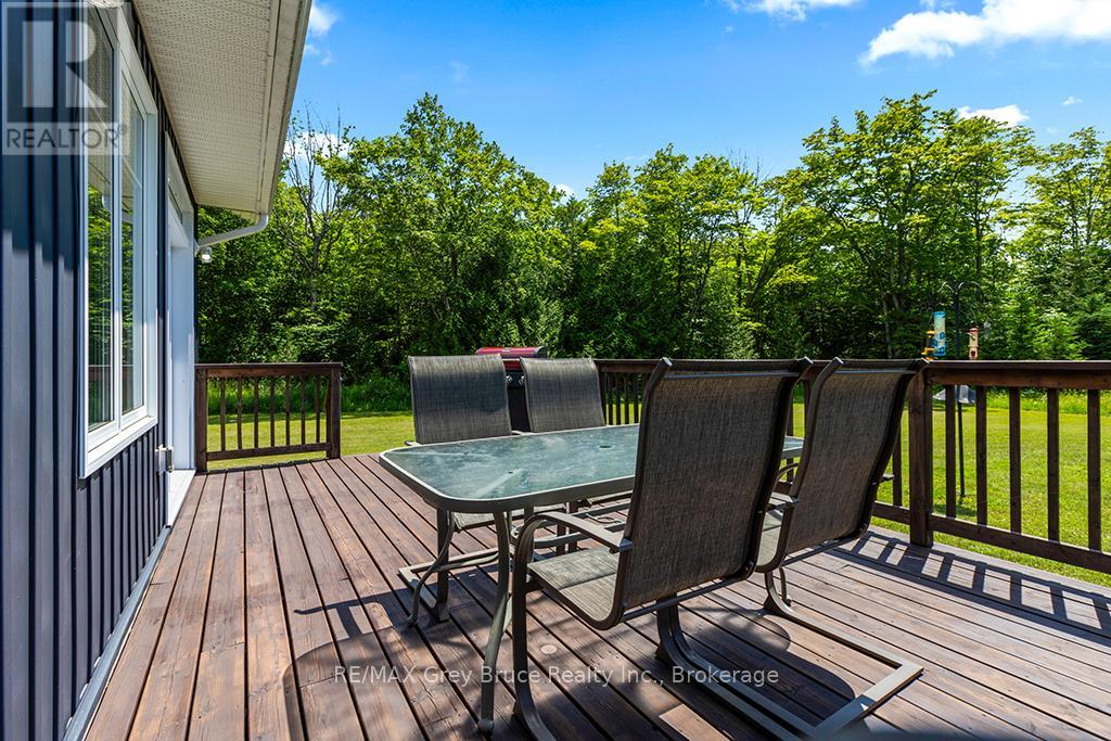 1379 West Road, Northern Bruce Peninsula, Ontario  N0H 1W0 - Photo 39 - X12857336