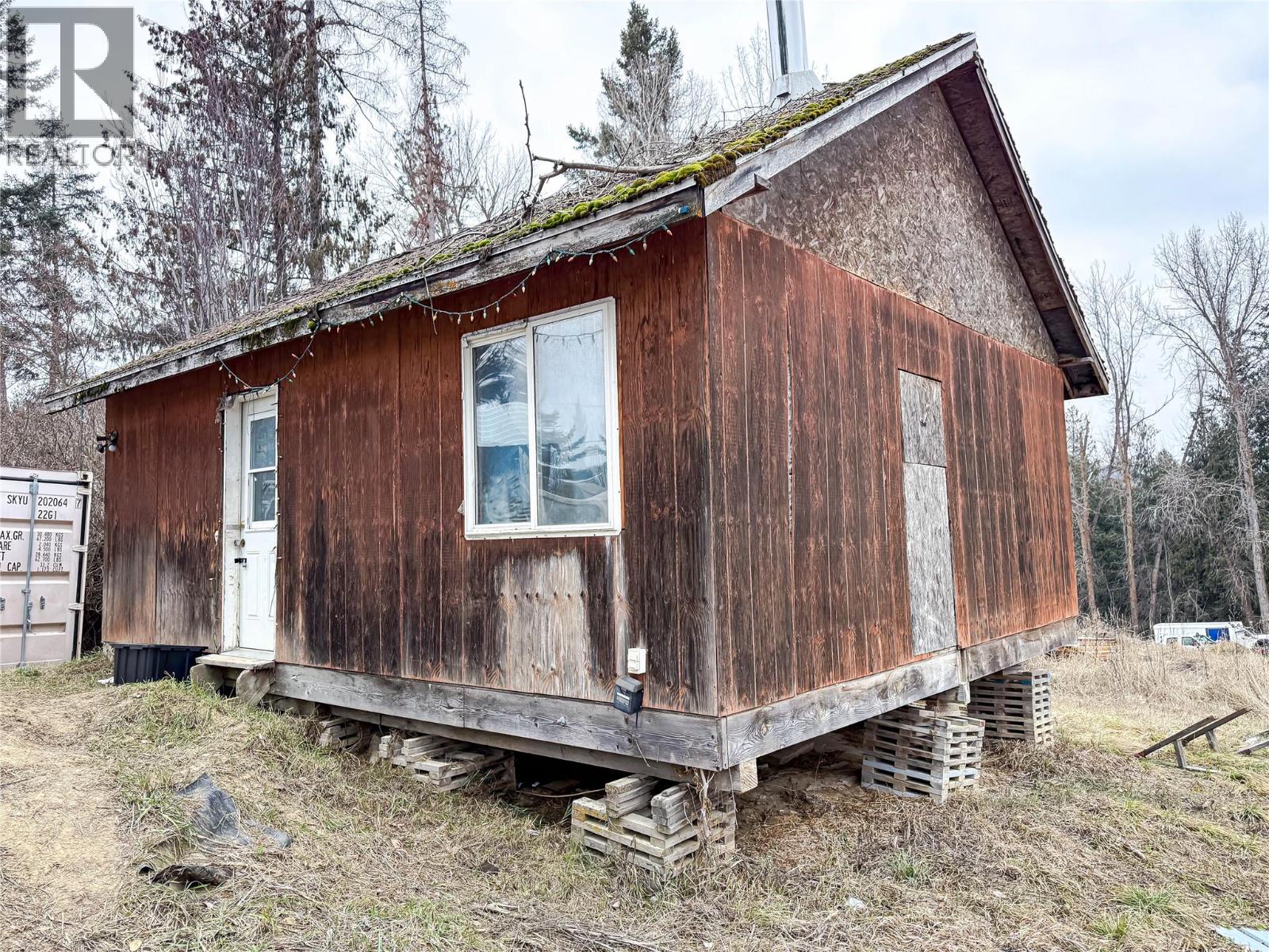 4114 51st Street, Canyon, British Columbia  V0B 1C1 - Photo 27 - 10373804