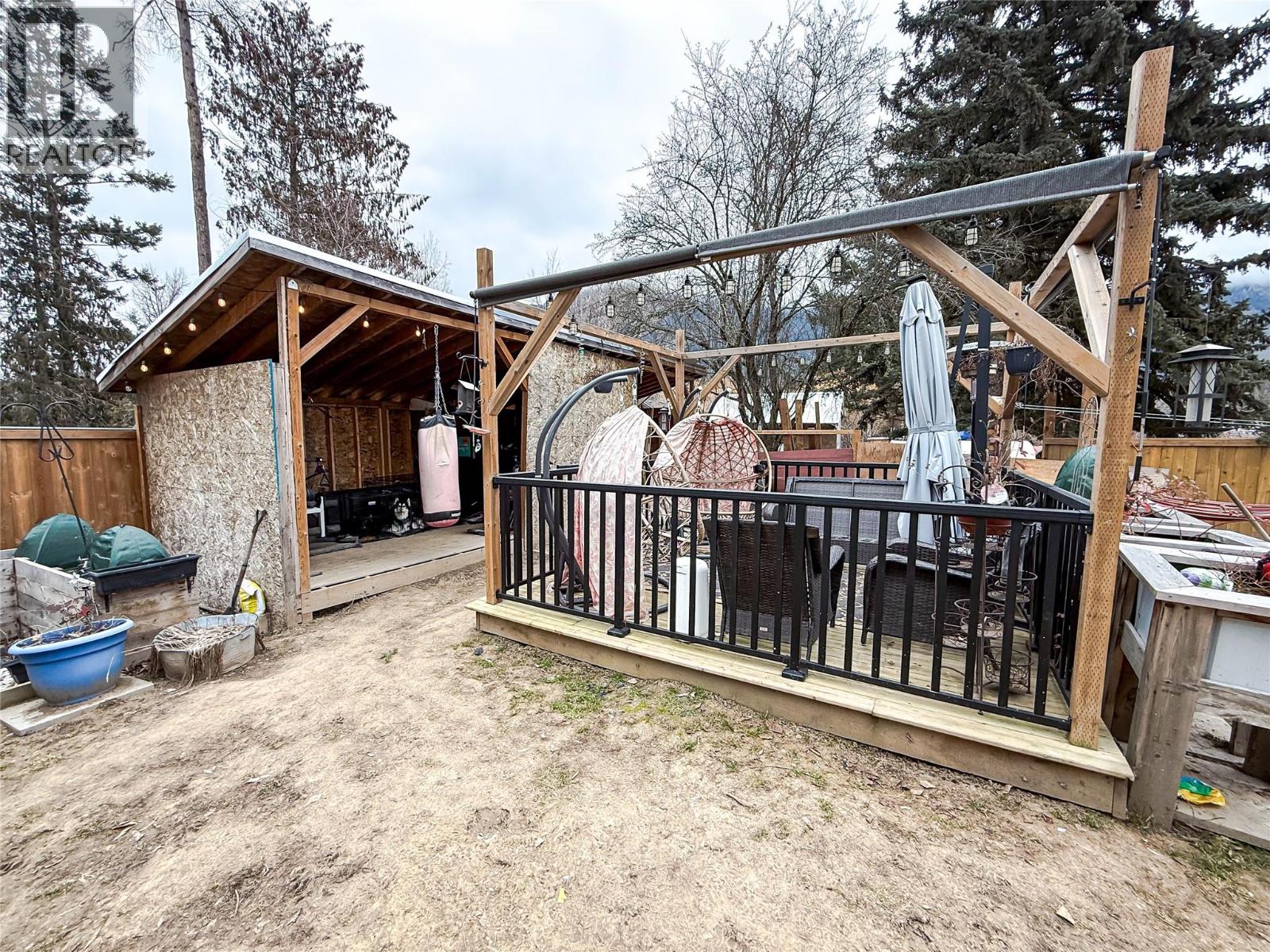 4114 51st Street, Canyon, British Columbia  V0B 1C1 - Photo 29 - 10373804