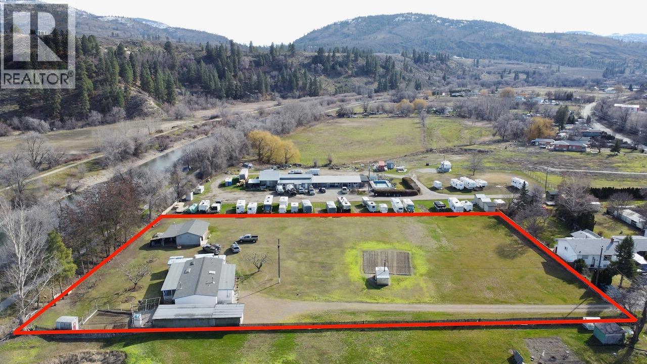 129 Walnut Place, Oliver, British Columbia  V0H 1T9 - Photo 3 - 10378534