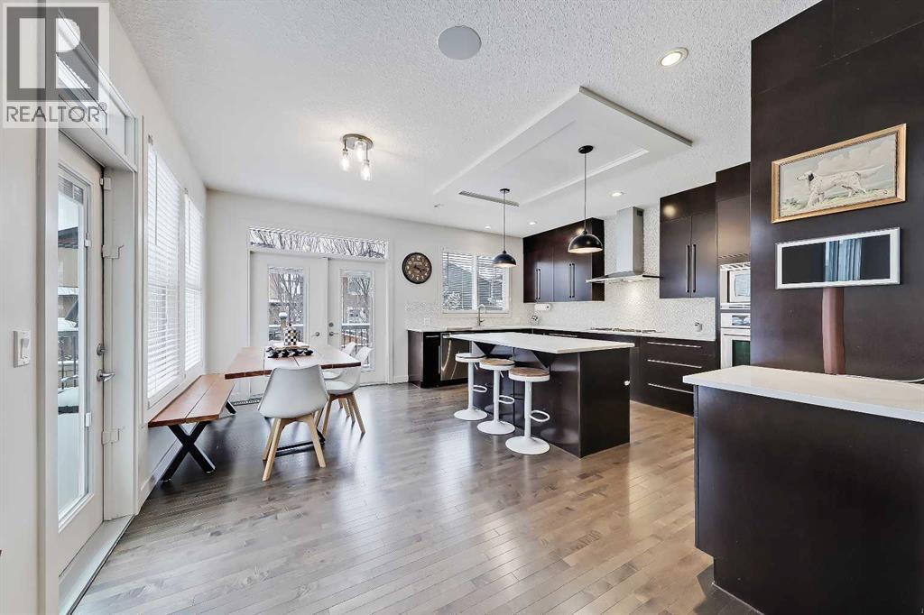 132 Valley Pointe Place Nw, Calgary, Alberta  T3B 6B1 - Photo 4 - A2290668