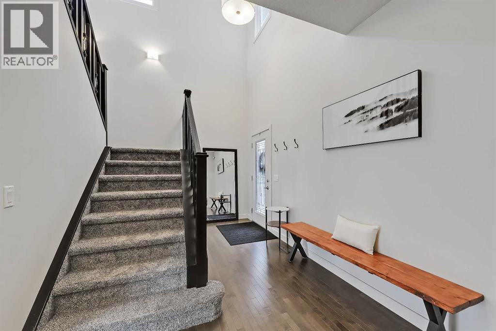 132 Valley Pointe Place Nw, Calgary, Alberta  T3B 6B1 - Photo 3 - A2290668