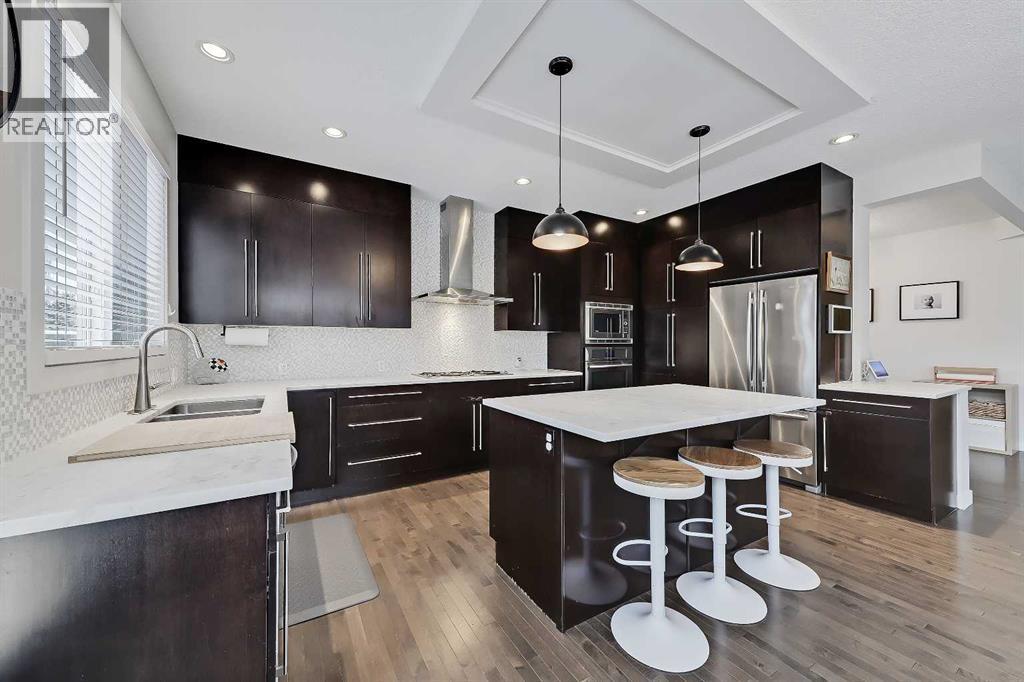 132 Valley Pointe Place Nw, Calgary, Alberta  T3B 6B1 - Photo 5 - A2290668