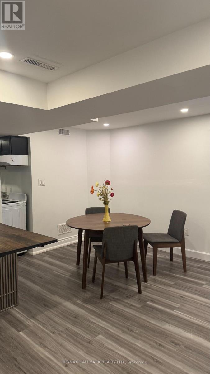 Bsmt - 853 Fourth Street, Mississauga, Ontario L5E 1J7 - Photo 3 - W12830704