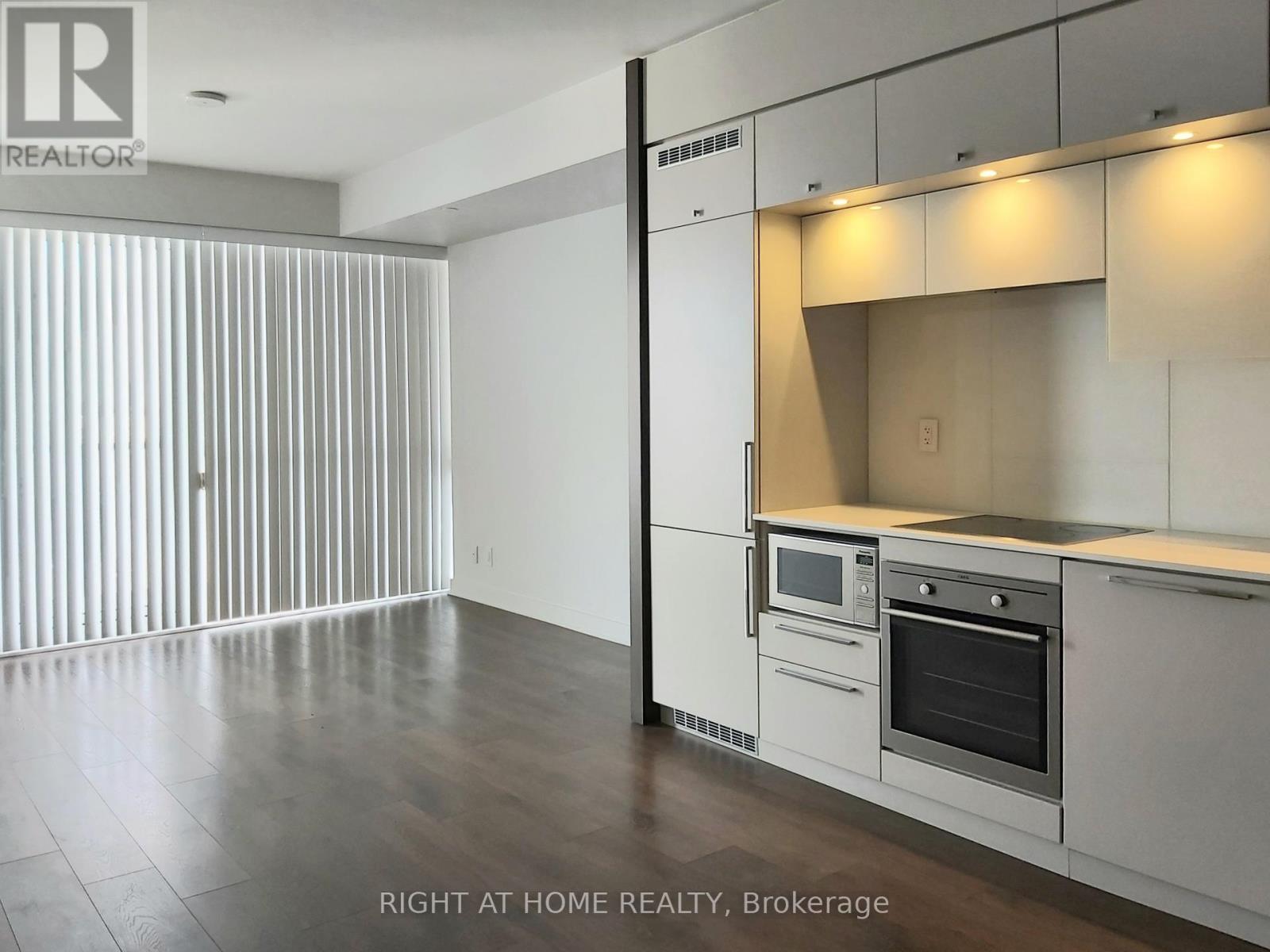 5005 - 15 GRENVILLE STREET, Toronto, Ontario