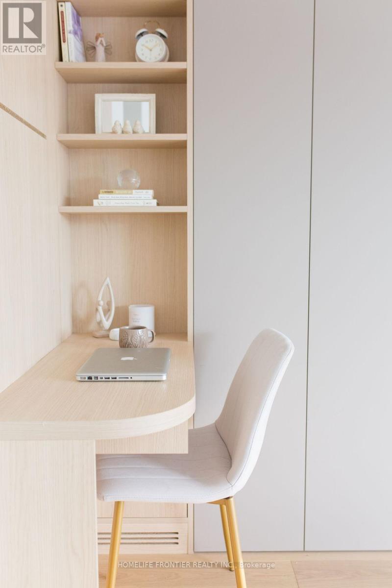 127 Glenvale Boulevard, Toronto, Ontario  M4G 2W1 - Photo 28 - C12858840