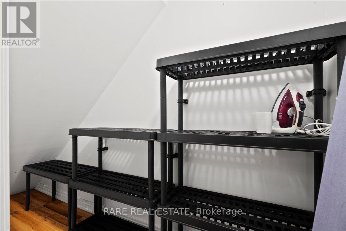 Lower - 40 Lloyd George Avenue, Toronto, Ontario  M8W 3W6 - Photo 10 - W12858834