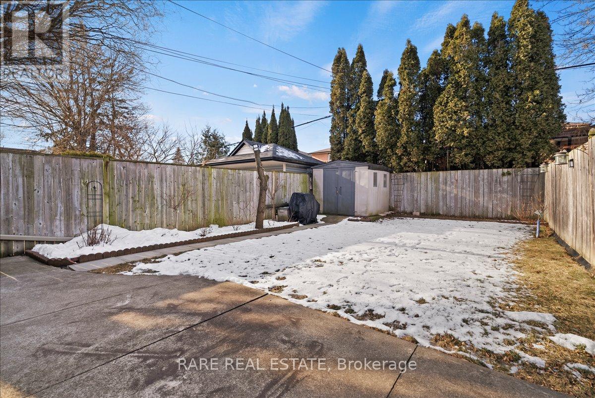 Lower - 40 Lloyd George Avenue, Toronto, Ontario  M8W 3W6 - Photo 16 - W12858834