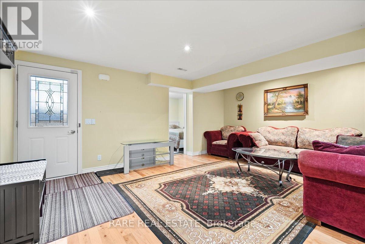 Lower - 40 Lloyd George Avenue, Toronto, Ontario  M8W 3W6 - Photo 2 - W12858834