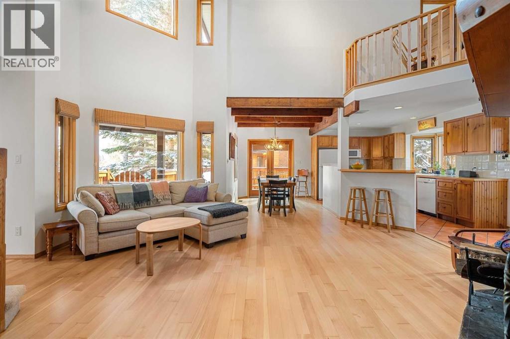 1021 Rundleview Drive, Canmore, Alberta  T1W 2P5 - Photo 5 - A2287316