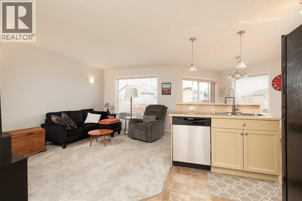 4405 Lake Drive, Coalhurst, Alberta  T0L 0V2 - Photo 3 - A2290645