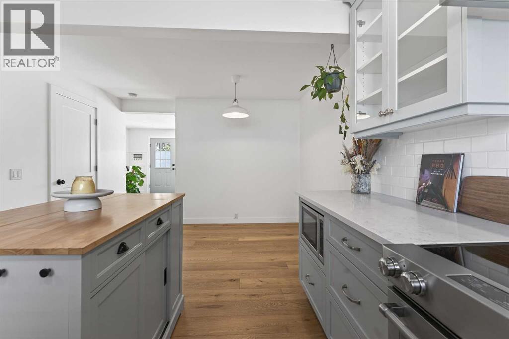 641 Queensland Place Se, Calgary, Alberta  T2J 6R6 - Photo 12 - A2291168