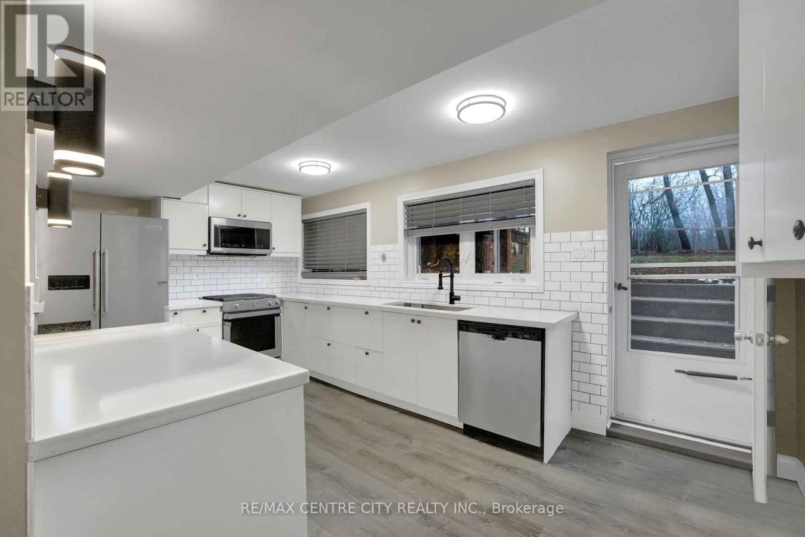 637 Jason Crescent, London South, Ontario  N6J 3E5 - Photo 24 - X12857624