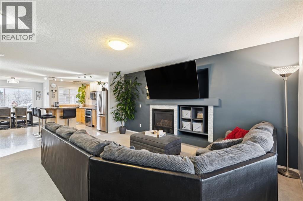 67 Copperfield Rise Se, Calgary, Alberta  T2Z 4R6 - Photo 2 - A2290984