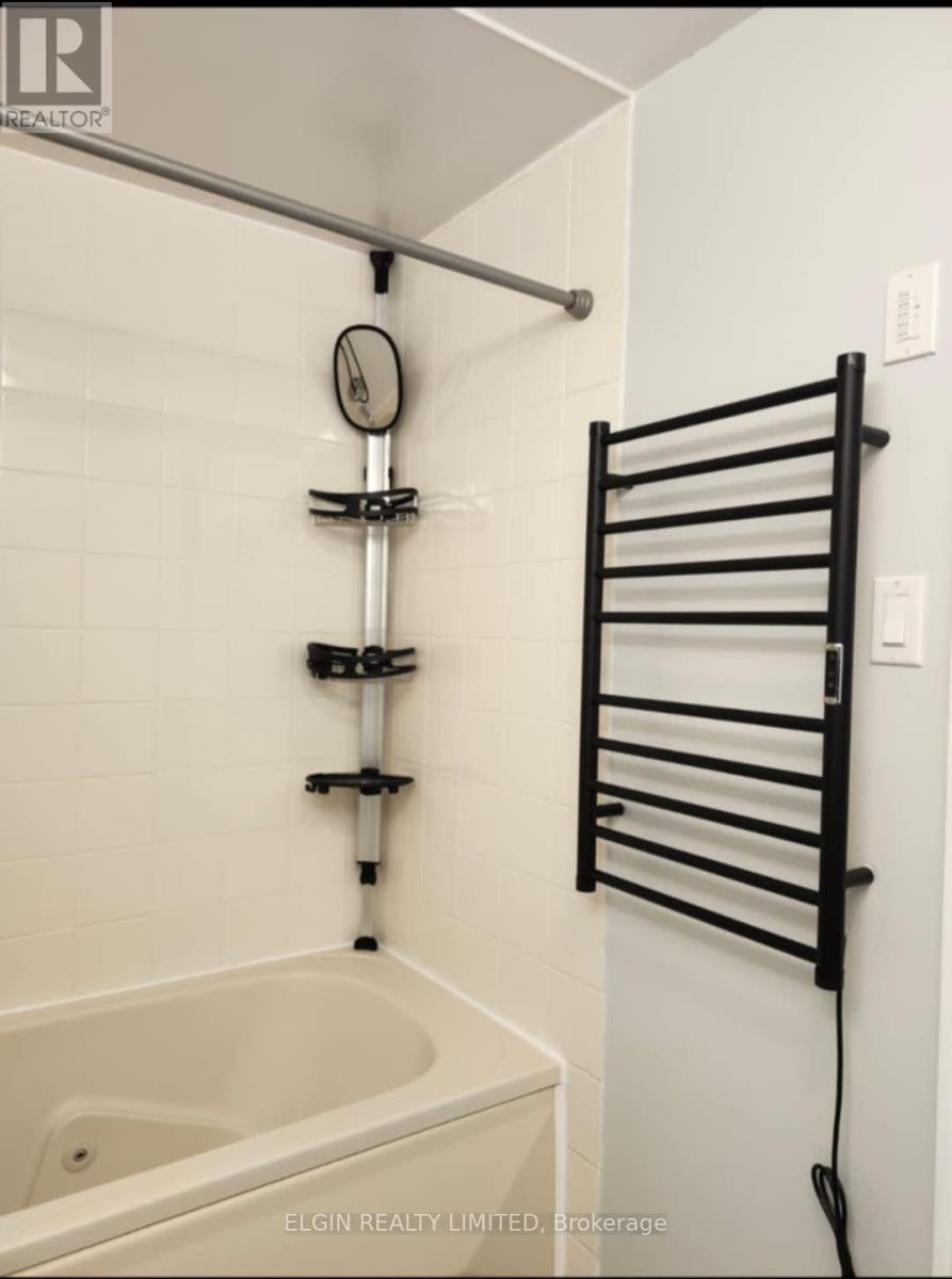 Photo 23 of 28 for 62 Talbot Street