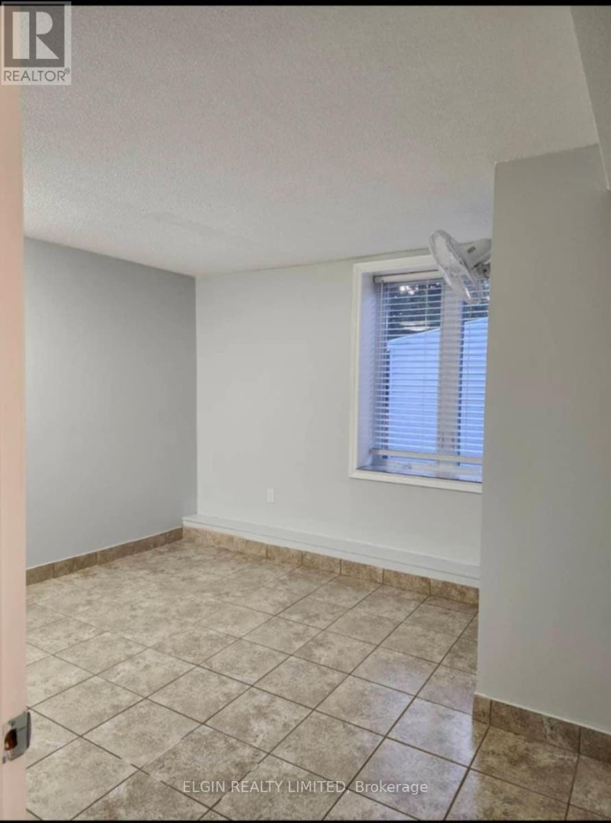 Photo 25 of 28 for 62 Talbot Street