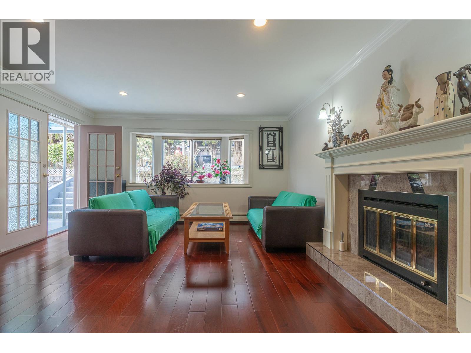 6169 Lochdale Street, Burnaby, British Columbia  V5B 2M6 - Photo 13 - R3092879