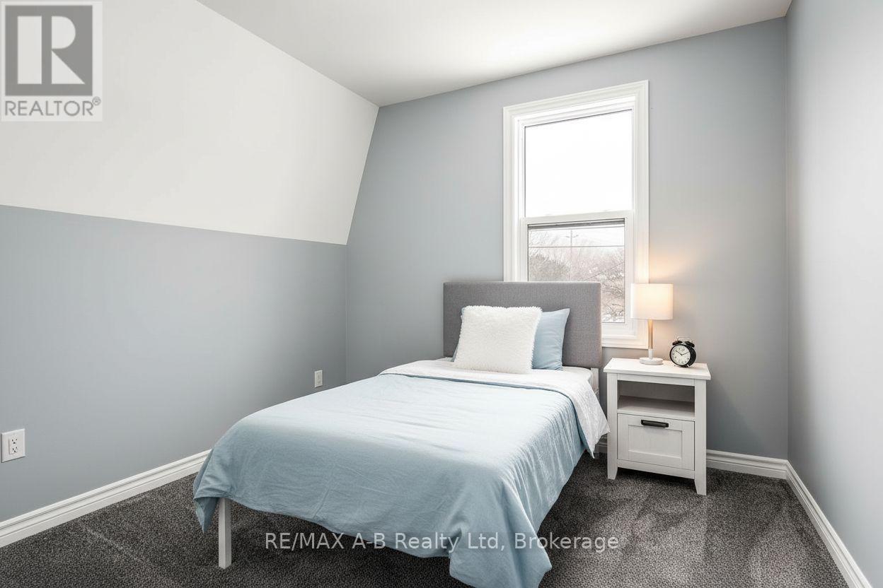 459 Downie Street, Stratford, Ontario  N5A 1X8 - Photo 20 - X12792164