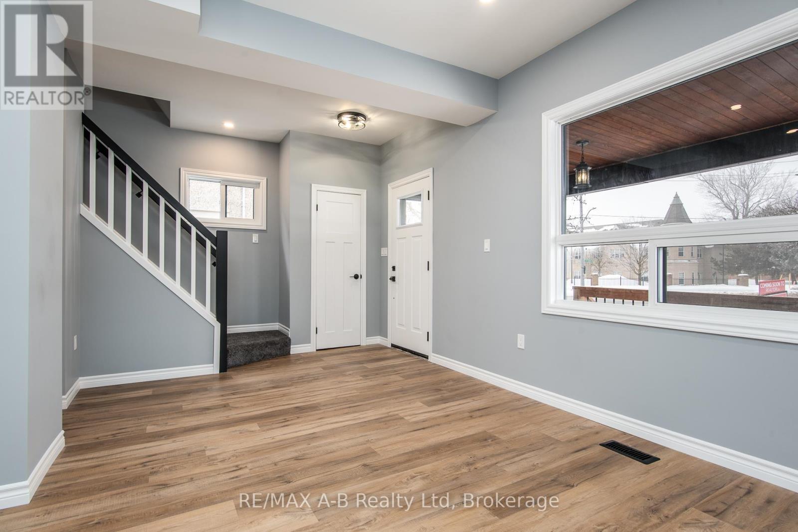 459 Downie Street, Stratford, Ontario  N5A 1X8 - Photo 13 - X12792164