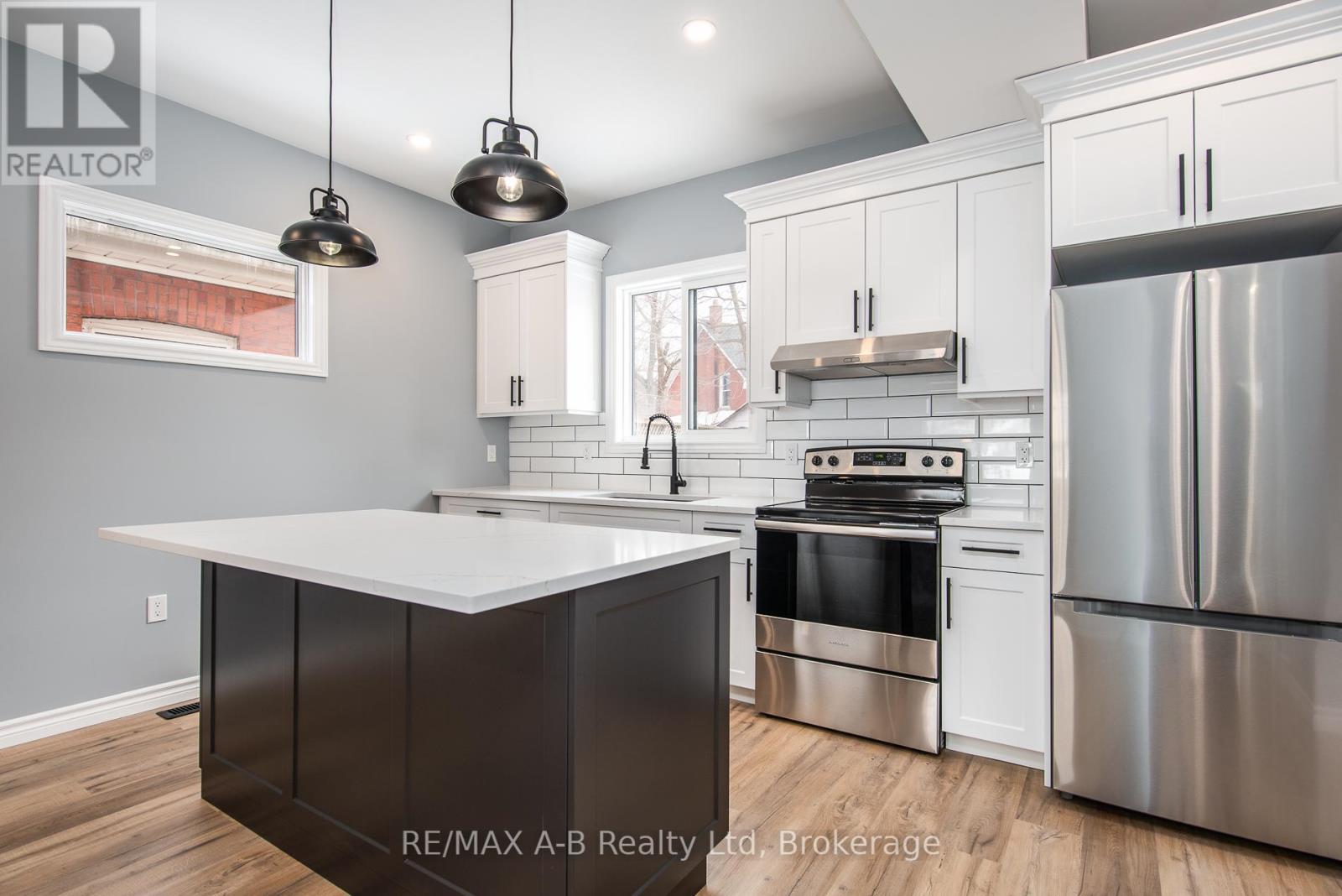 459 Downie Street, Stratford, Ontario  N5A 1X8 - Photo 6 - X12792164