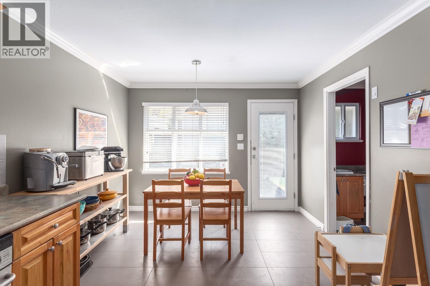 1732 Kitchener Street, Vancouver, British Columbia  V5L 2W3 - Photo 11 - R3097255