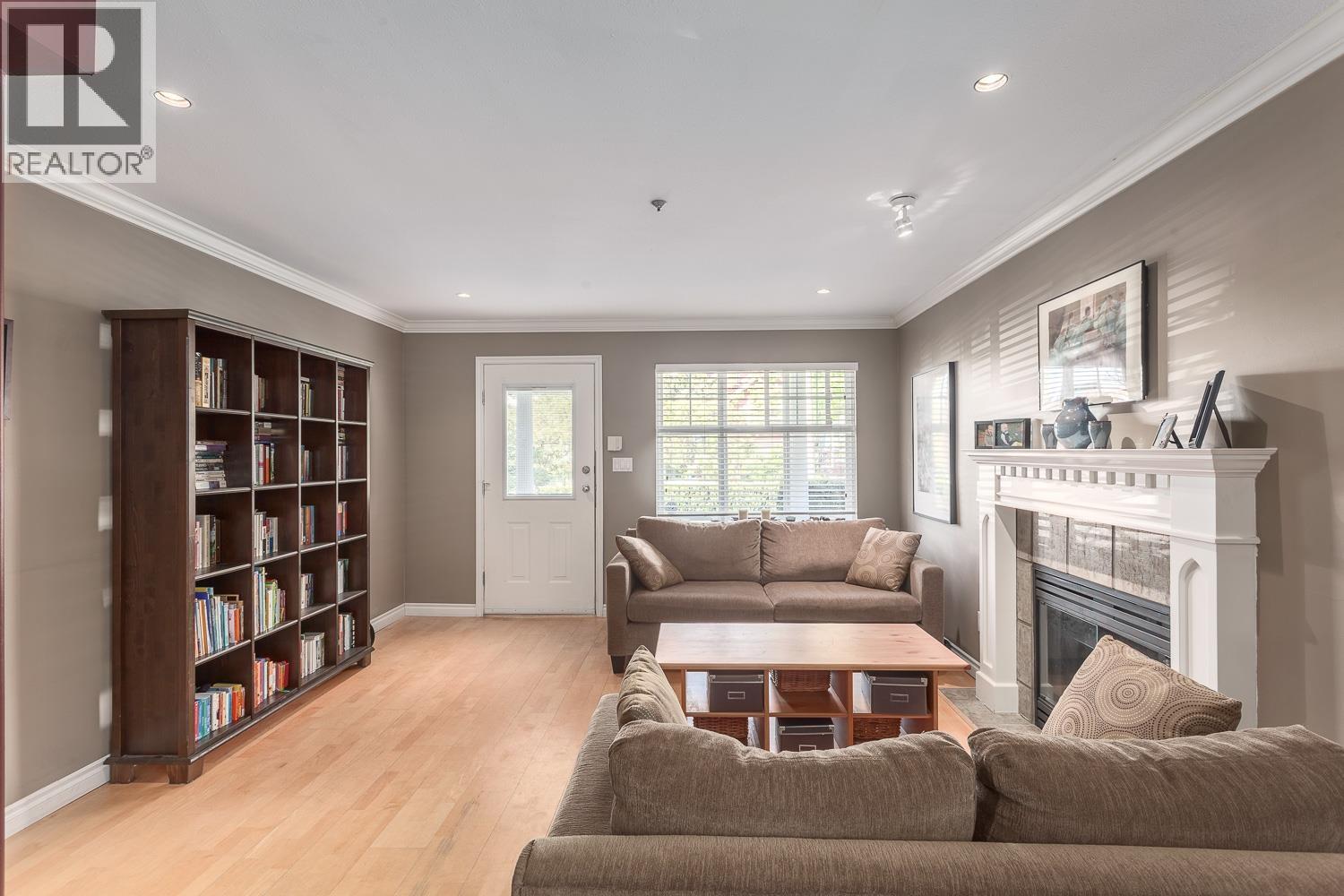 1732 Kitchener Street, Vancouver, British Columbia  V5L 2W3 - Photo 4 - R3097255