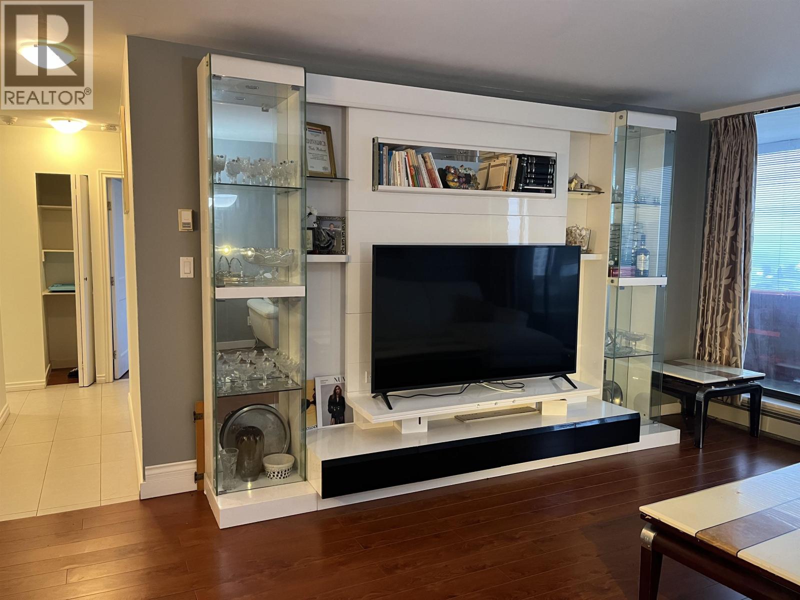 1306 2060 Bellwood Avenue, Burnaby, British Columbia  V5B 4V2 - Photo 3 - R3097257