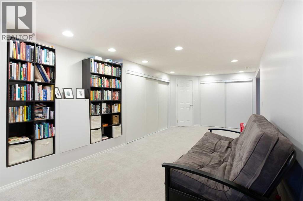 1012 Hunterston Hill Nw, Calgary, Alberta  T2K 4N8 - Photo 23 - A2290631