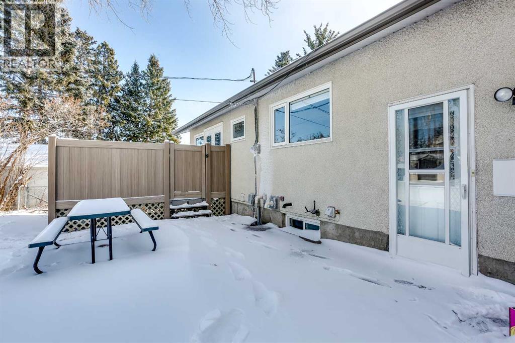 1012 Hunterston Hill Nw, Calgary, Alberta  T2K 4N8 - Photo 37 - A2290631