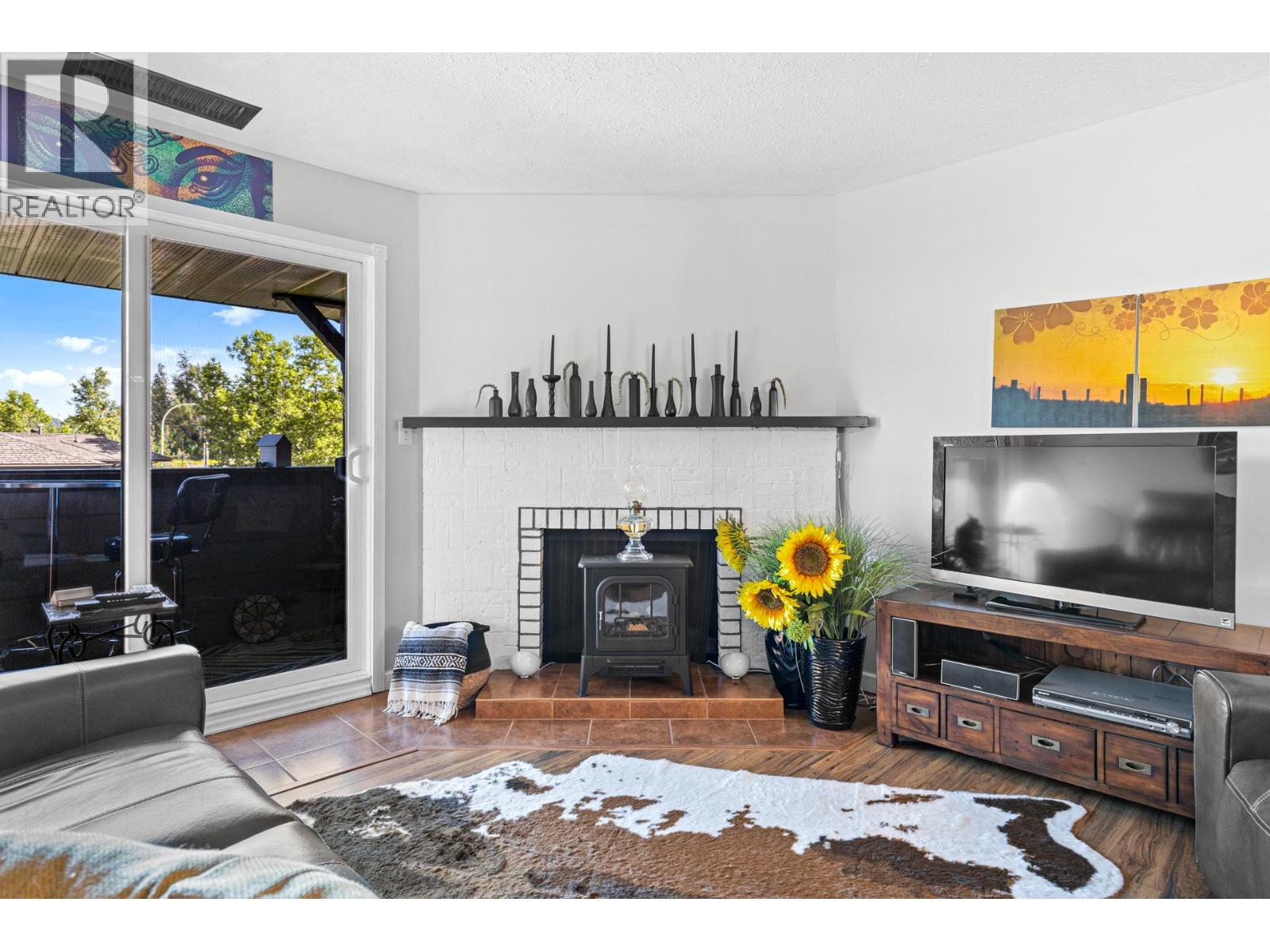 1665 Ufton Court Unit# 218, Kelowna, British Columbia