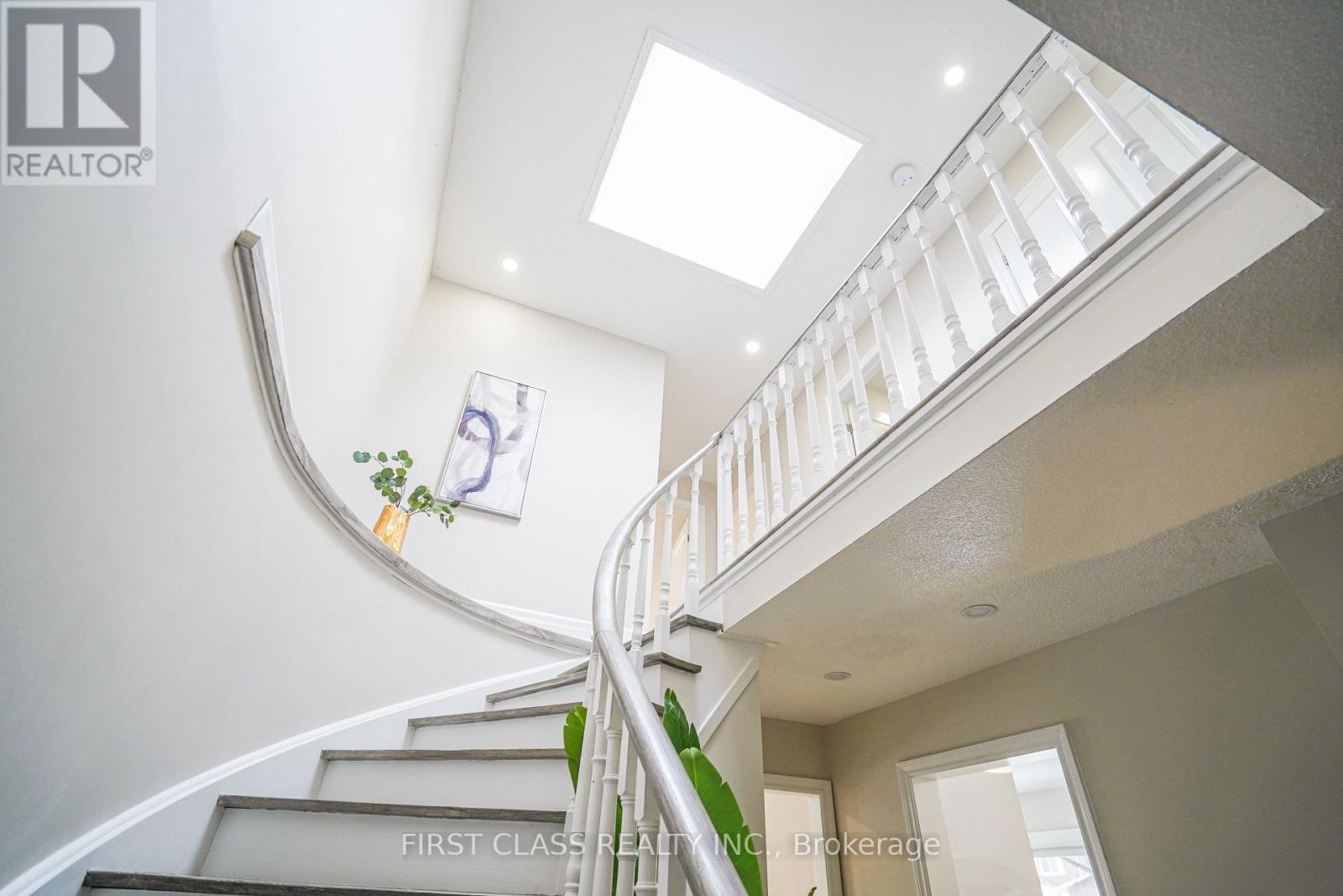 12 Radford Crescent, Markham, Ontario  L3P 4A1 - Photo 10 - N12858904